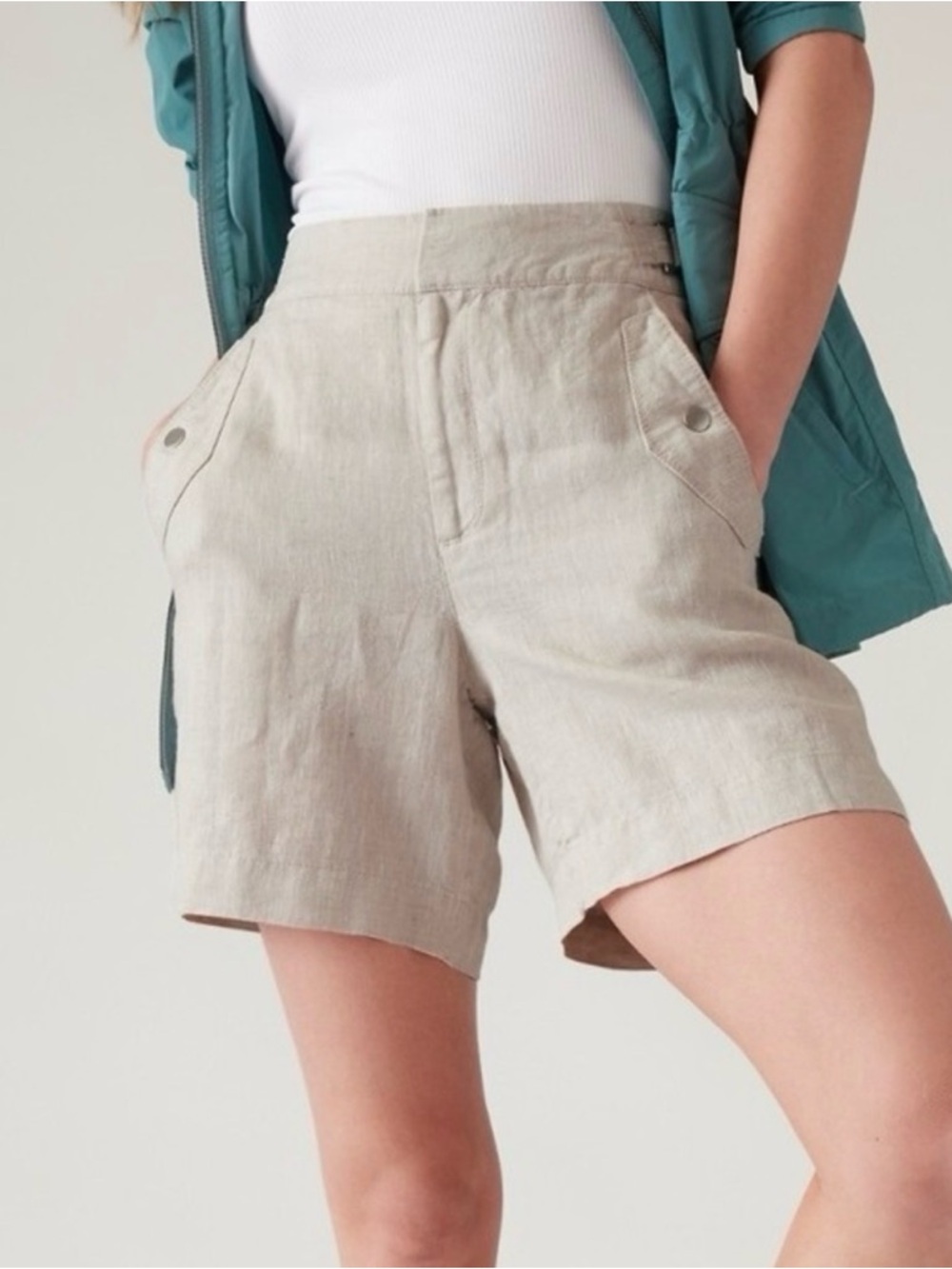Athleta Voyager High-Waist Light Gray Linen Shorts